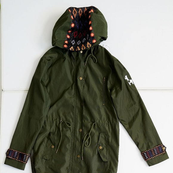 YEMESKEL FISHTAIL PARKA JACKET IN OLIVE GREEN Small - Picture 1 of 9